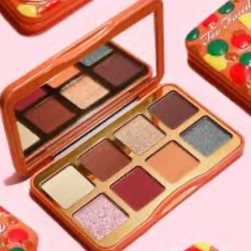 🍭🍰Forbidden Fruitcake Too Faced Palette Limited Edition